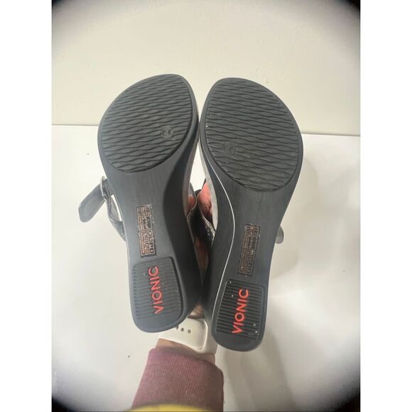 Vionic Ginger Silver Wedge Sandal Sz 9 - Picture 8 of 8